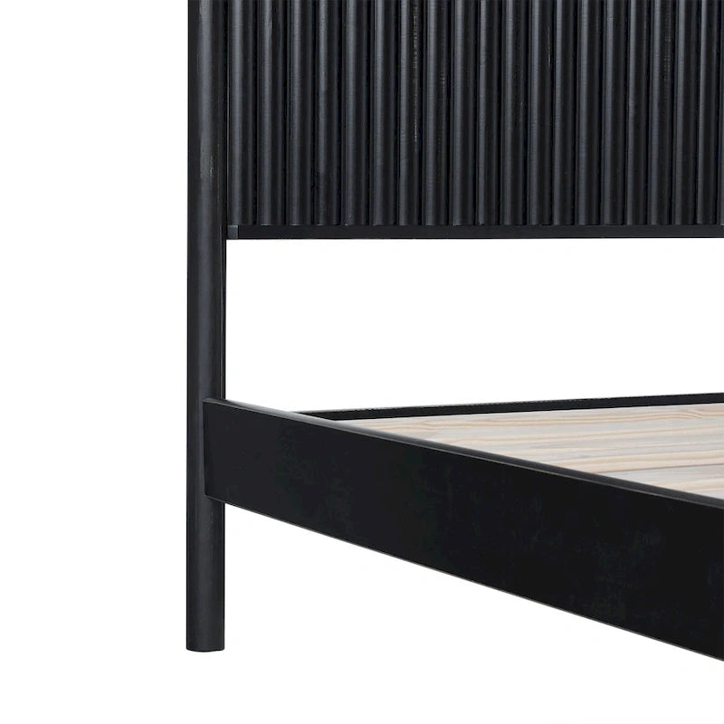 Lit Queen en bois massif de style transitionnel Middlebrook Designs