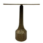 Table d'appoint de 45 cm, base cannelée décorative, plateau carré, finition laiton antique