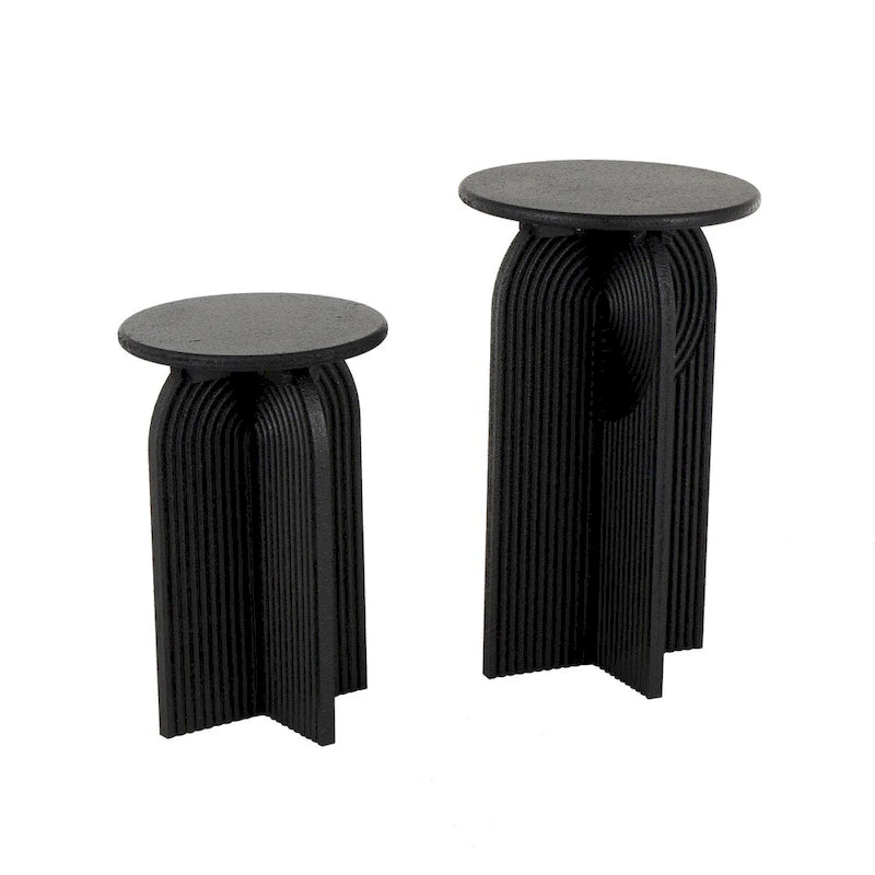 Tables d'appoint / bouts de canapé à piédestal arqué Art déco en bois sculpté de grès géométrique - Lot de 2 noires -
